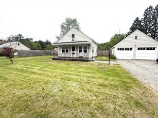 682 Wheelwright Rd, Barre, MA 01005