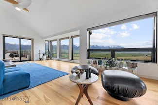 145 Spring Creek Hills Rd, Livingston, MT 59047