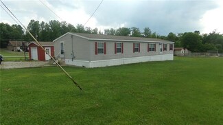 30 S 3rd St, Masontown, PA 15461