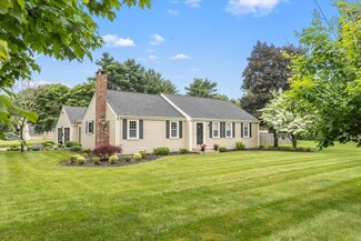 11 Prospect St, Hingham, MA 02043