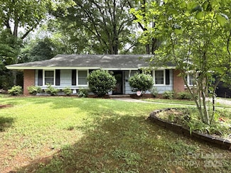 118 Manning Dr, Charlotte, NC 28209
