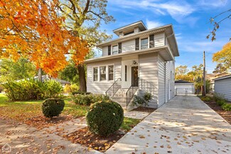 30 N Delaplaine Rd, Riverside, IL 60546