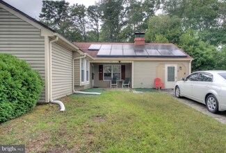83 Arbor Meadow Dr, Sicklerville, NJ 08081