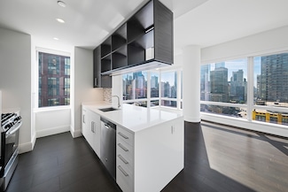 555 10th Ave Unit 25E, New York, NY 10036