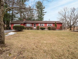 10 Chatham Rd, Chelmsford, MA 01824