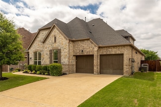 931 Champions Way, Roanoke, TX 76262