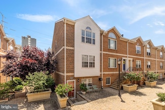 3034 S Glebe Rd, Arlington, VA 22206