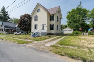 25 Waid St, Gouverneur, NY 13642