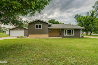 225 14th St, Washburn, ND 58577