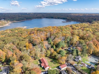 78 Trinity Pass, Stamford, CT 06903