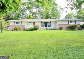 723 Fricks Ln, Rossville, GA 30741