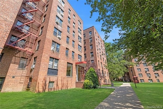 150-11 72nd Rd Unit 6E, Flushing, NY 11367
