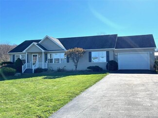 1006 Barnaby Meadows, Elbridge, NY 13060