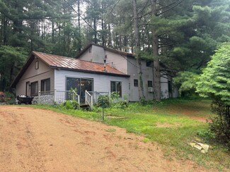 1769 W Leinaar Rd, Delton, MI 49046
