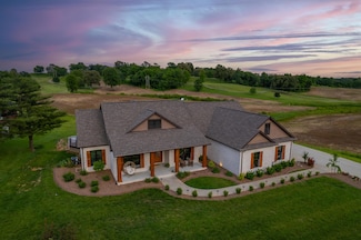 1588 Barclay Ave, Owensboro, KY 42303