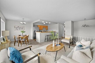 6750 School St Unit 1401, Windsor Heights, IA 50324