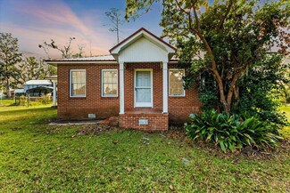 311 W High St, Perry, FL 32347