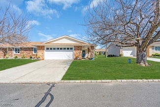 227 Convent Rd Unit C, Monroe Twp., NJ 08831