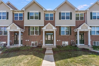 251 S Oak Creek Ln, Romeoville, IL 60446