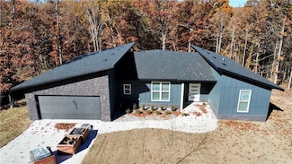 47 Glasgow Dr, Bella Vista, AR 72715