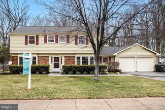 13121 Madonna Ln, Fairfax, VA 22033