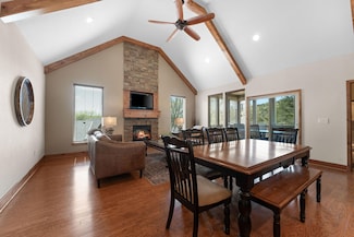 115 Streamside Dr, Hollister, MO 65672