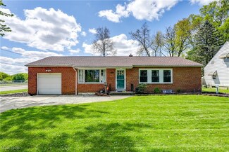 1560 Bond St, Akron, OH 44313