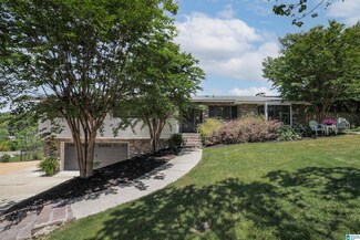 3000 Woodhaven Cir, Vestavia, AL 35243