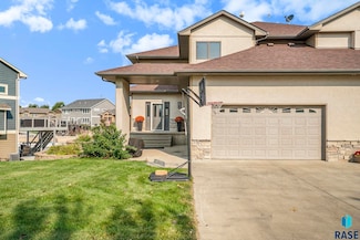 6014 Marrs Beach Cir, Madison, SD 57042