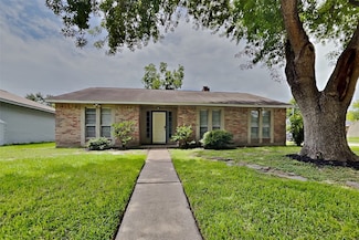 13627 Montaigne Dr, Houston, TX 77065