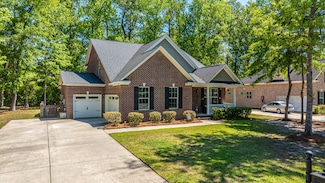 5442 Clearview Dr, North Charleston, SC 29420
