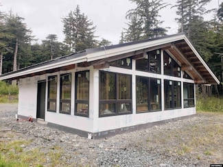 60 Otter Ave, Haines, AK 99827