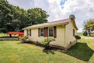 3265 W Bradford Rd NE, Palmyra, IN 47164