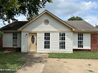 3434 Laurelwood Dr, Horn Lake, MS 38637