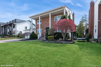 729 Wilson St, Valley Stream, NY 11581