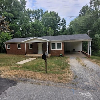 4939 Lake Darr Rd, Trinity, NC 27370