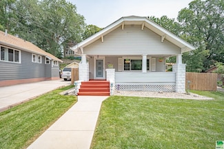 1908 McDonald St, Sioux City, IA 51104