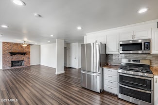 1930 W Voltaire Ave, Phoenix, AZ 85029