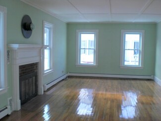 8 Oak Ave, Norway, ME 04268