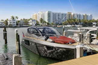 900 Bay Dr (Slip 14), Miami Beach, FL 33141