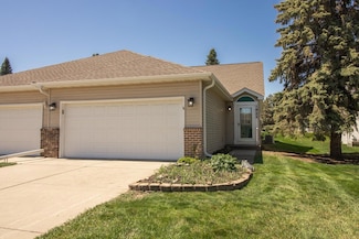 1922 E Ridge Ct, Stillwater, MN 55082
