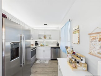 96 Spring Lake Dr Unit 105, Vero Beach, FL 32962