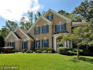 2044 Stephanie Marie Dr, Falls Church, VA 22043