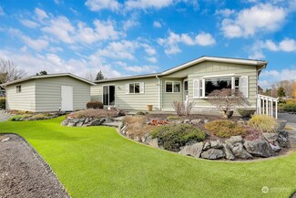 23921 Lake Dr W, Bothell, WA 98021