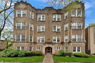 2703 W Estes Ave Unit 3, Chicago, IL 60645