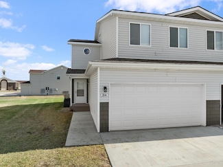 314 Adeline Dr, Stanley, ND 58784