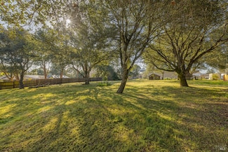 9980 Oak St, Penngrove, CA 94951