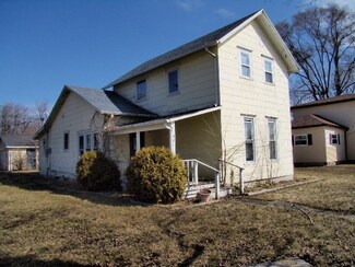 401 E Oak St, Butler, IN 46721