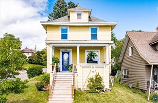 530 N 17th Ave E, Duluth, MN 55812