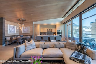 130 Wood Rd Unit 664, Snowmass Village, CO 81615